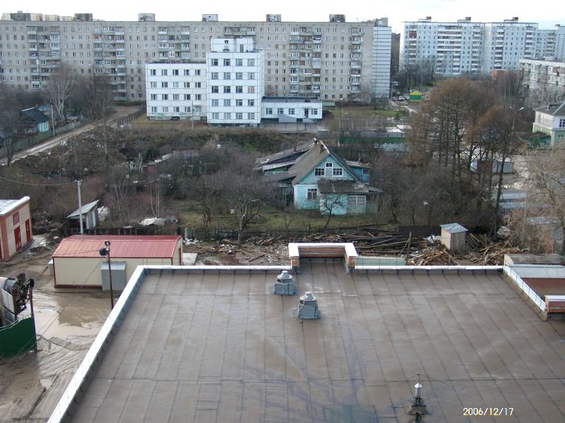 Вид на крышу музыкальной школы.J
