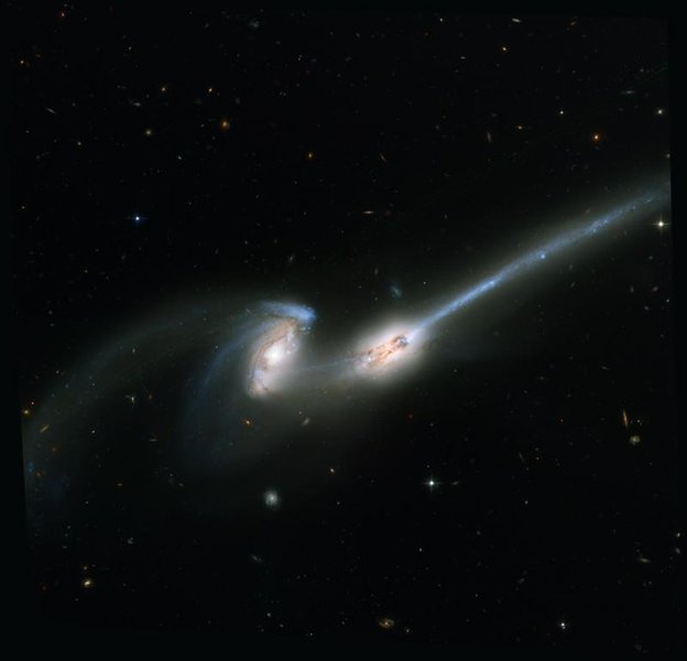 Colliding Galaxies Stream Stars