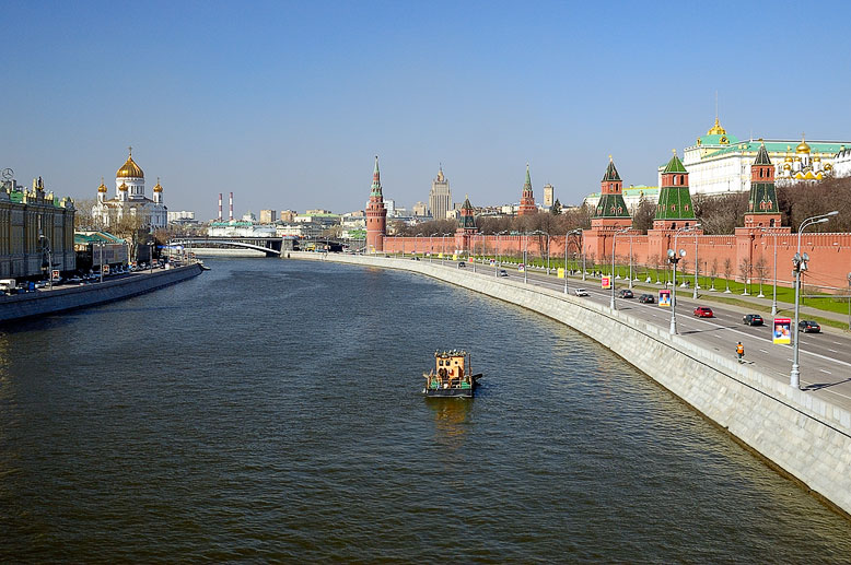 0074_Moscow_river.jpg