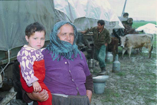 Karabakh_Refugees_83.jpg