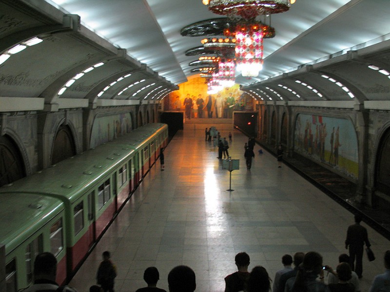 Северная-Корея-225   метро Пхень