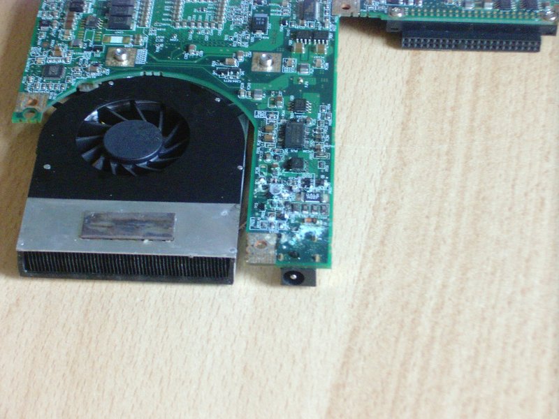 Milow-Acer-Reparatur-002.JPG