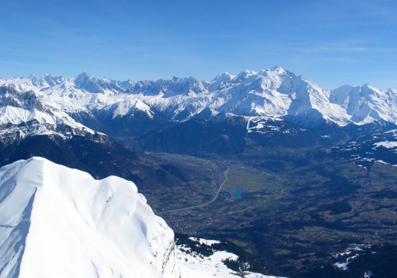 Вид на массив  Mont Blanc