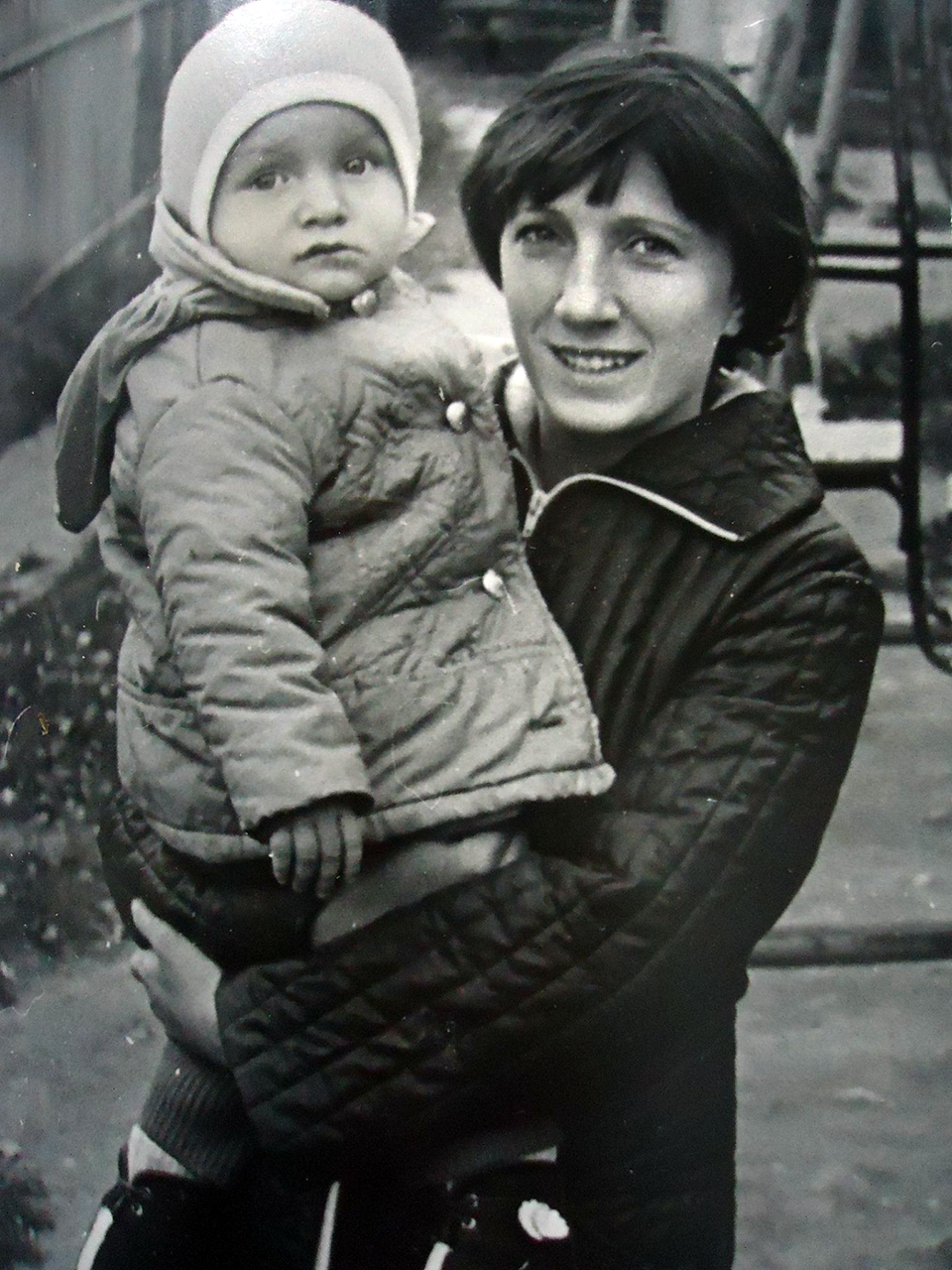 Ирина Косинцева с Илюшей 1978г..
