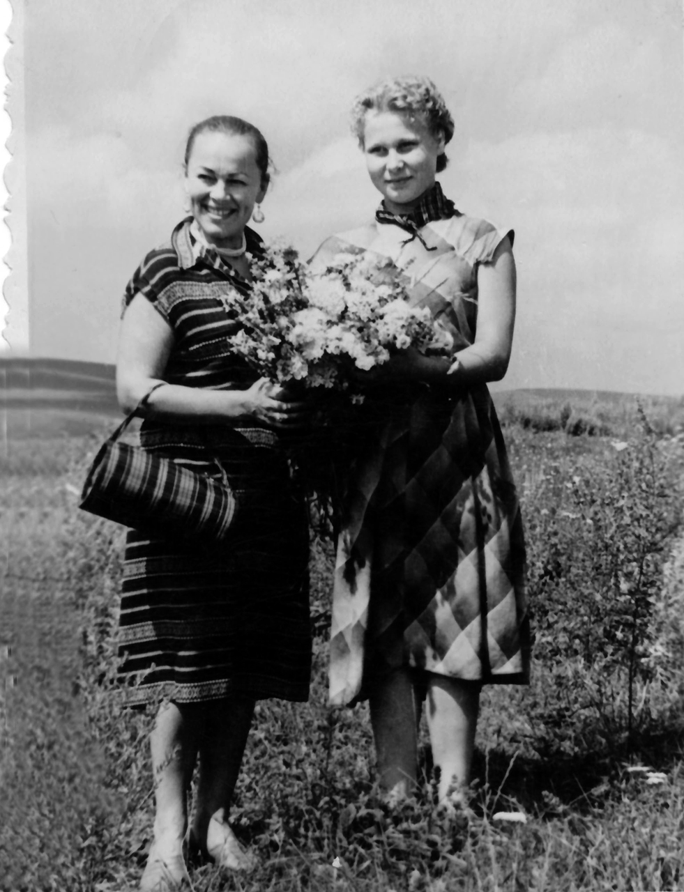 Анжела Пчельникова (слева) вмест