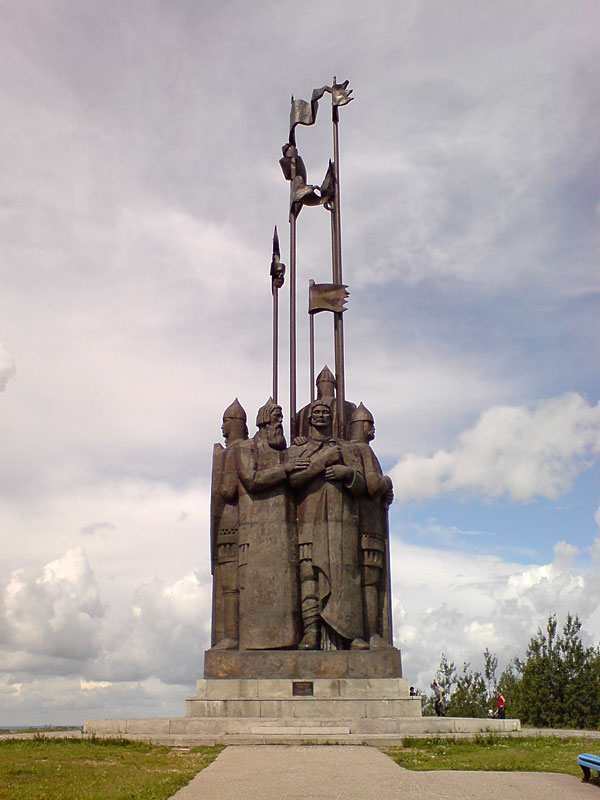 монумент в память о ледовом побо