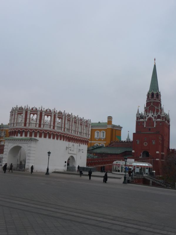 Кутафья и Троицкая башни Кремля