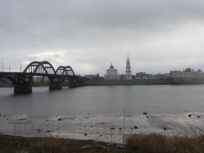 Рыбинский мост через Волгу.