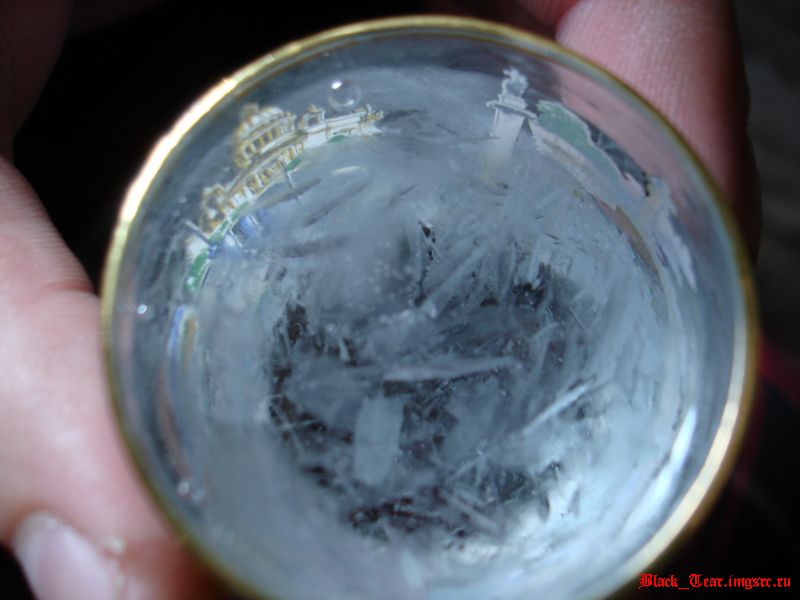 Водка с кристаллами льда...