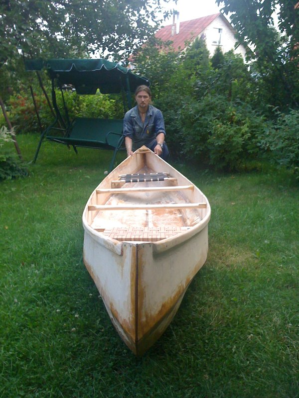 Canoe 002.jpg