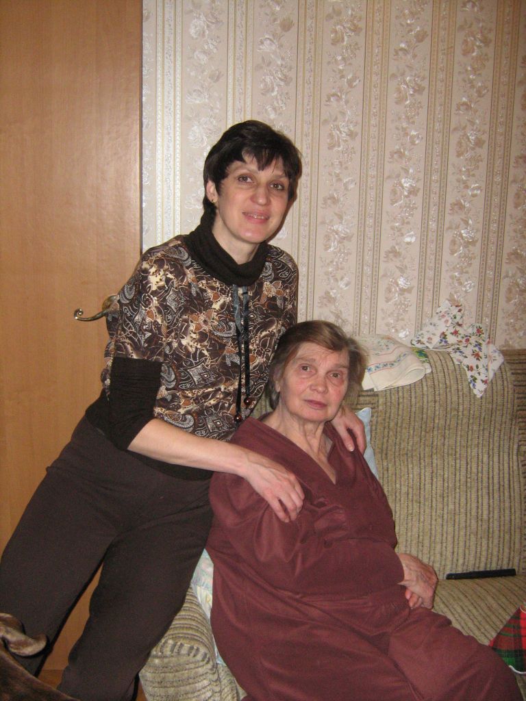 Мама с бабушкой.JPG