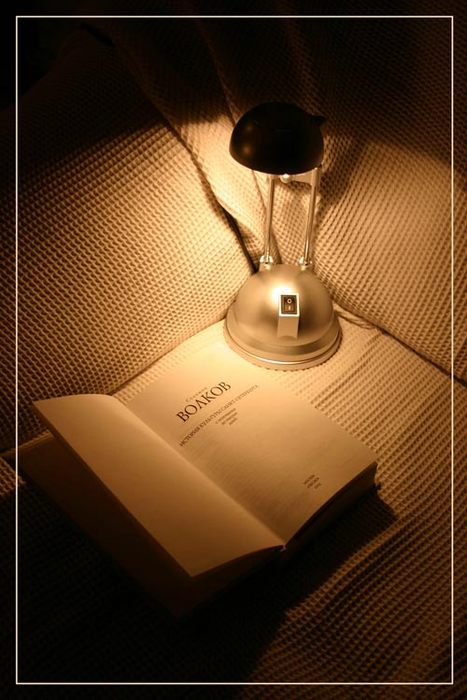 book_lamp.jpg