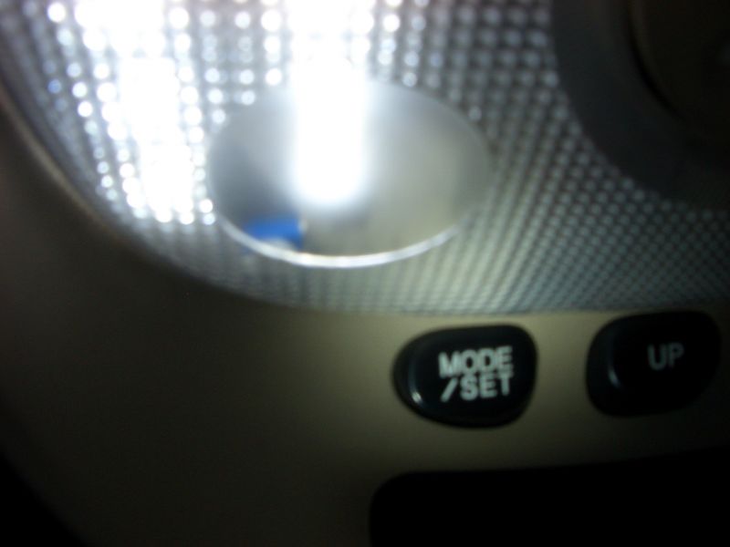 Дальний свет киа соренто. Лампы дальнего света Киа Соренто 1. Светодиодные лампы освещения салона Киа Соренто 2 2012 года. LG w1943 замена подсветки. Замена подсветки LD Play 6200.