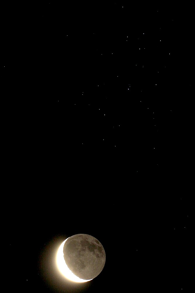 moon-pleiades h1000.jpg