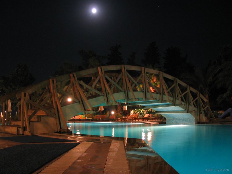 Мост в ночи