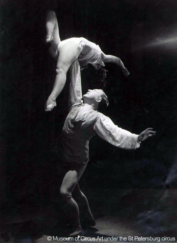 Акробаты Д. и М. Брент. 1950-е г