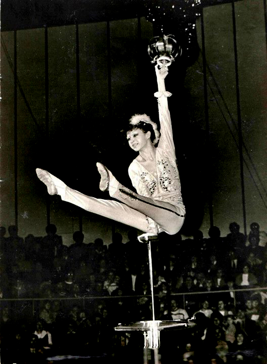 Гимнастка на трости Светлана Гол