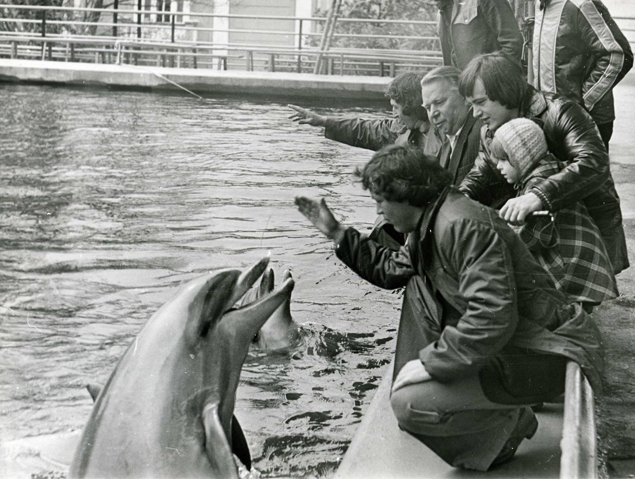 Солдатенков в дельфинарии с Цирк