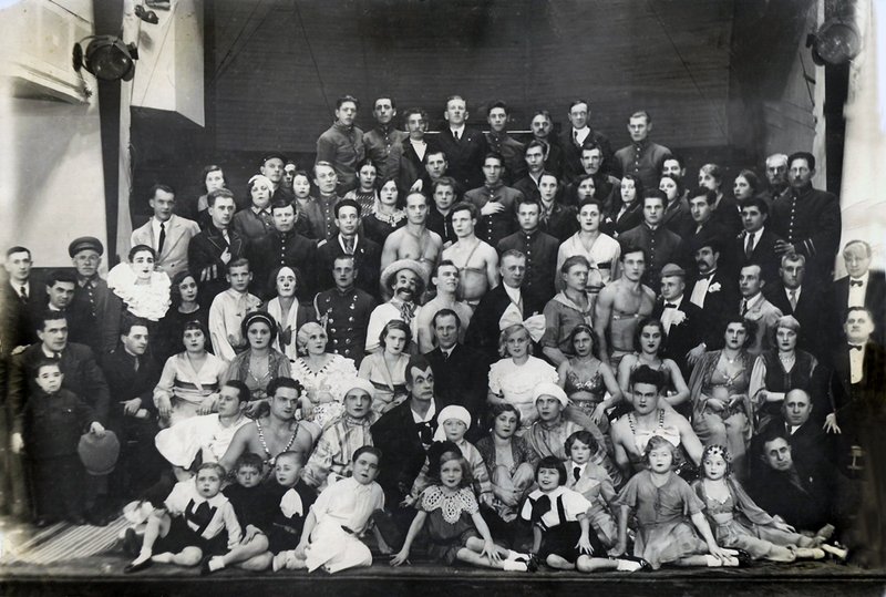 Харьковский цирк 1936г.jpg