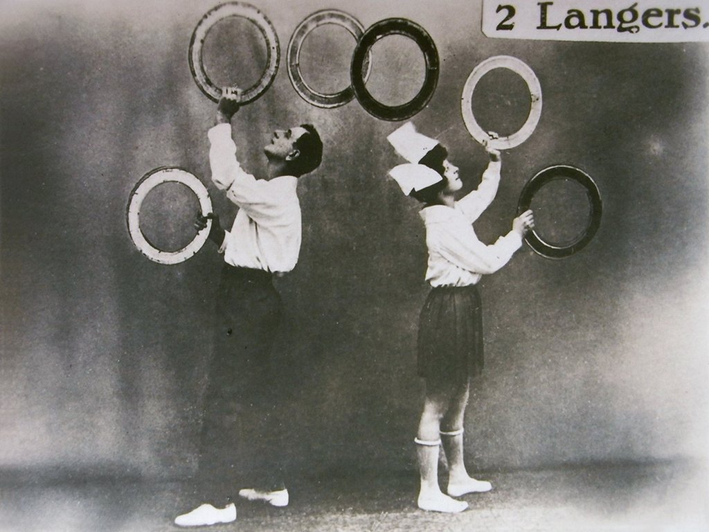 2 Langers Juggler 1935..jpg
