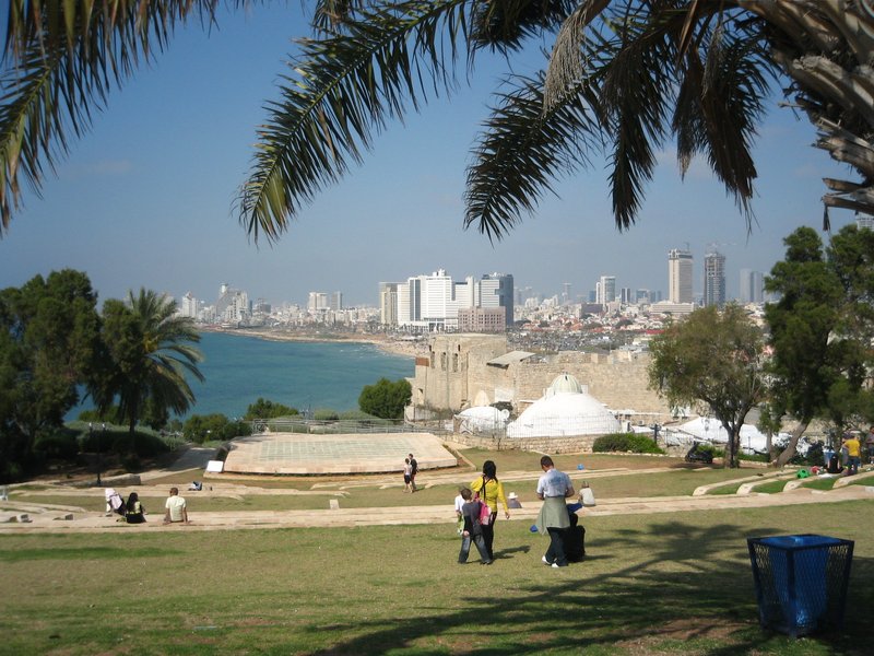 Вид с Яффо на Тель-Авив.jpg