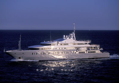 yacht-2006.jpg
